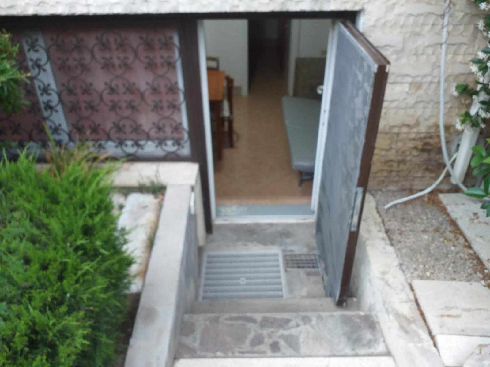 Garden Basement - Seminterrato Max 4 Ospiti - Fiumicino Vicino Aeroporto E Fiera Apartment Exterior foto